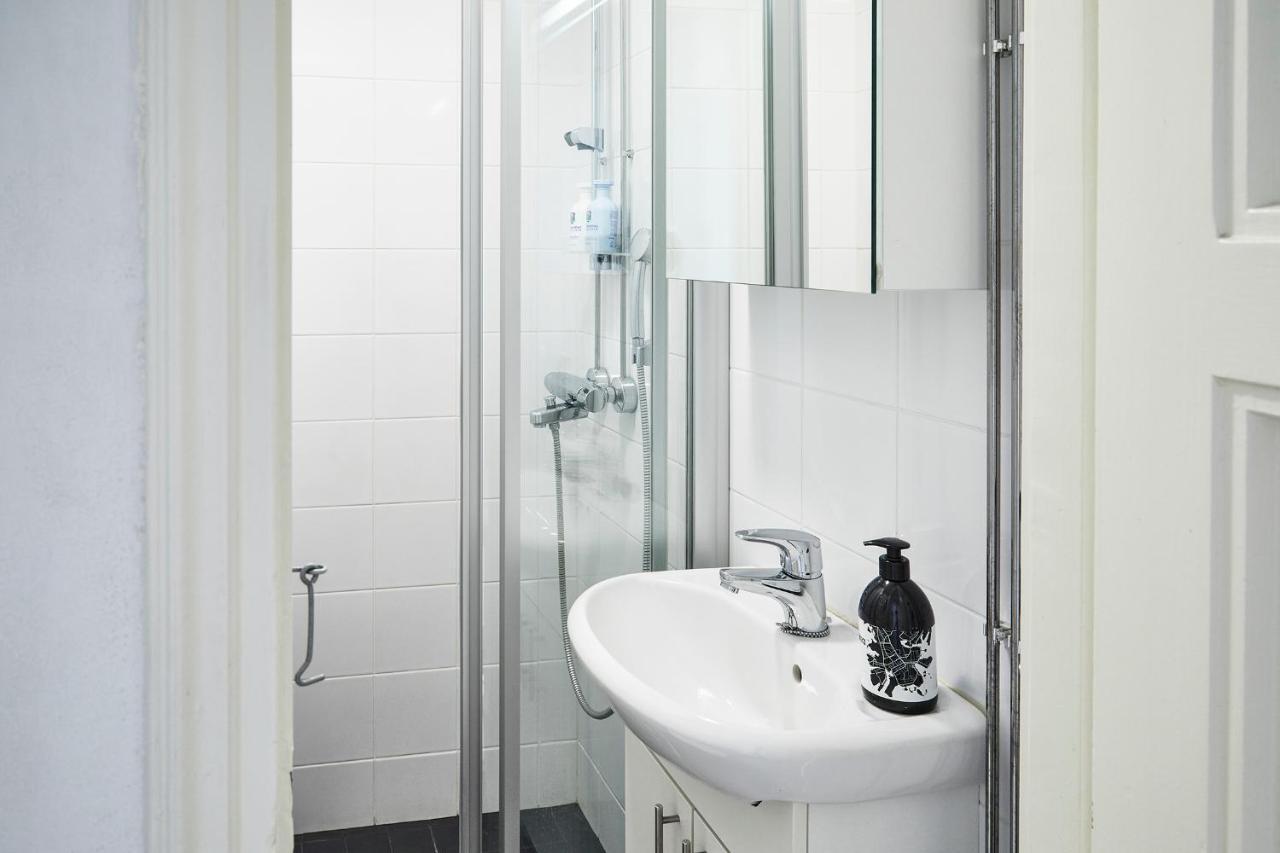 Small Studio Apartment Nearby City Centre Helsinki Exterior foto